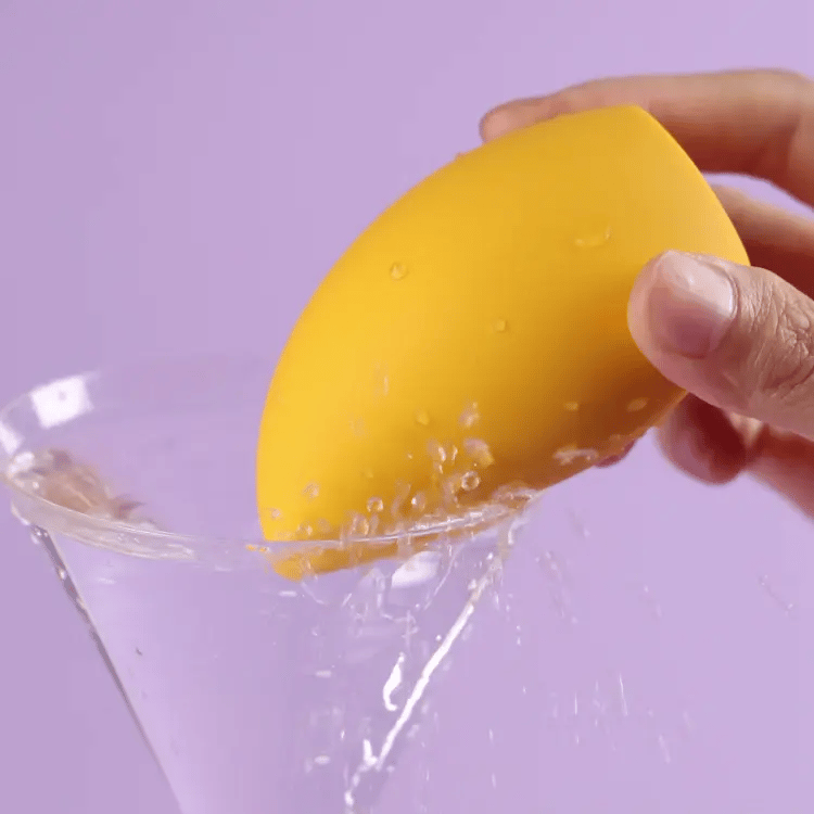 Mango Toy - Joylume