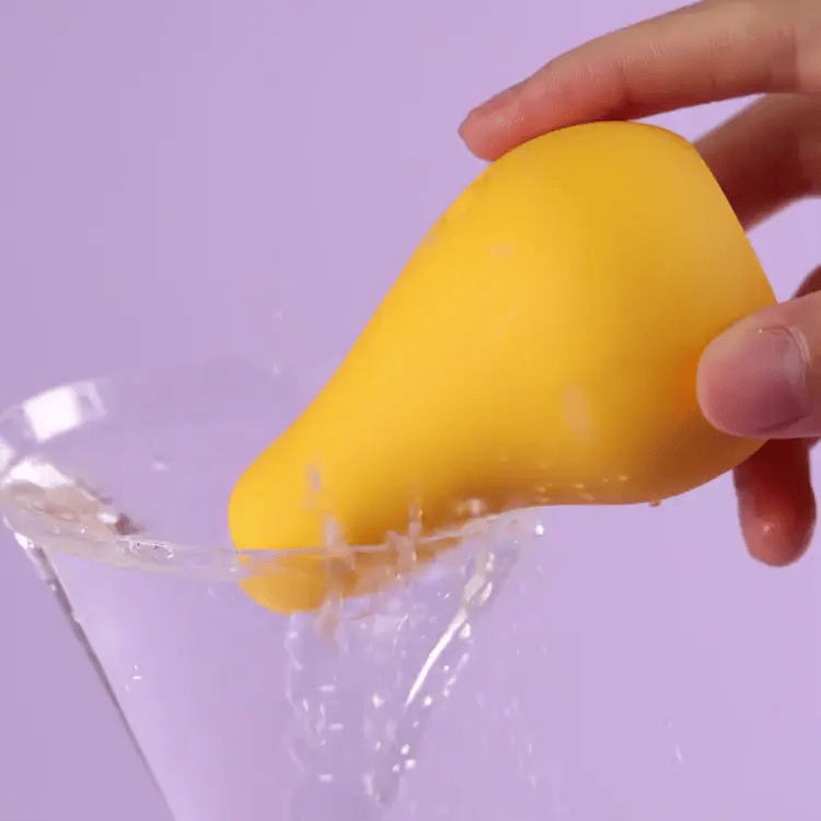 Pear Toy - Joylume